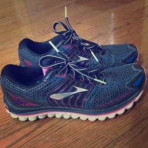 Women’s size 8.5 Brooks Glycerin 12 running shoes